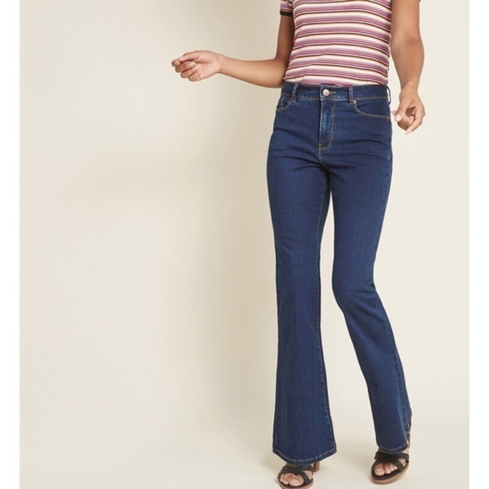 NWOT Modcloth All Around Effortless Flared Jeans